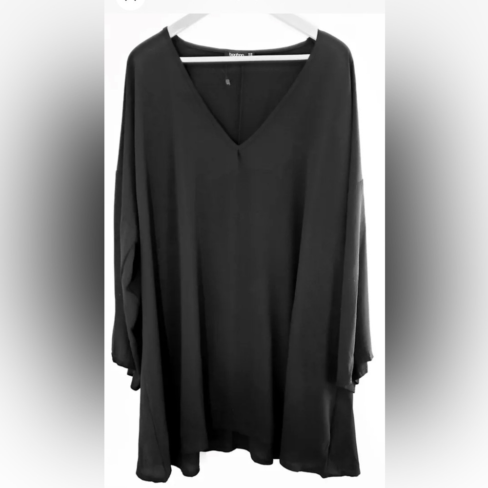 Boohoo Shirt Dress Womens Size 24 Plus Vneck Black -No Belt (add any cute belt)